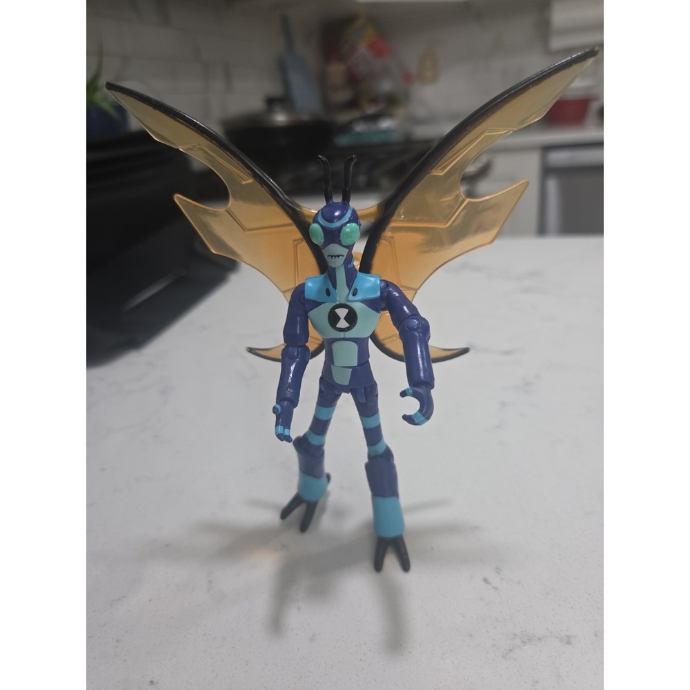 Ben 10 Stinkfly Stink Fly Action Figure PLAYMATES TOYS 5" With Wings